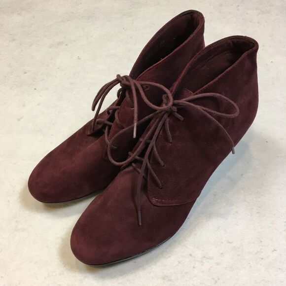 Clarks Womens 10W Wedge Ankle Boots Suede Leather Lace Up Burgundy Purple Witchy - Picture 1 of 11